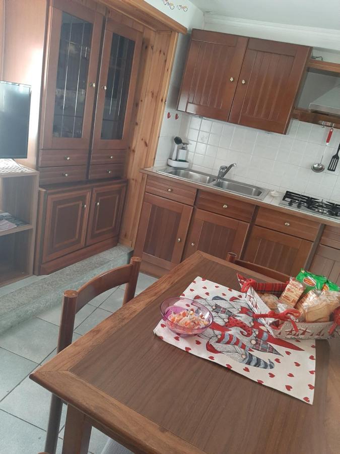Casa Chiara Apartment นุส ภายนอก รูปภาพ