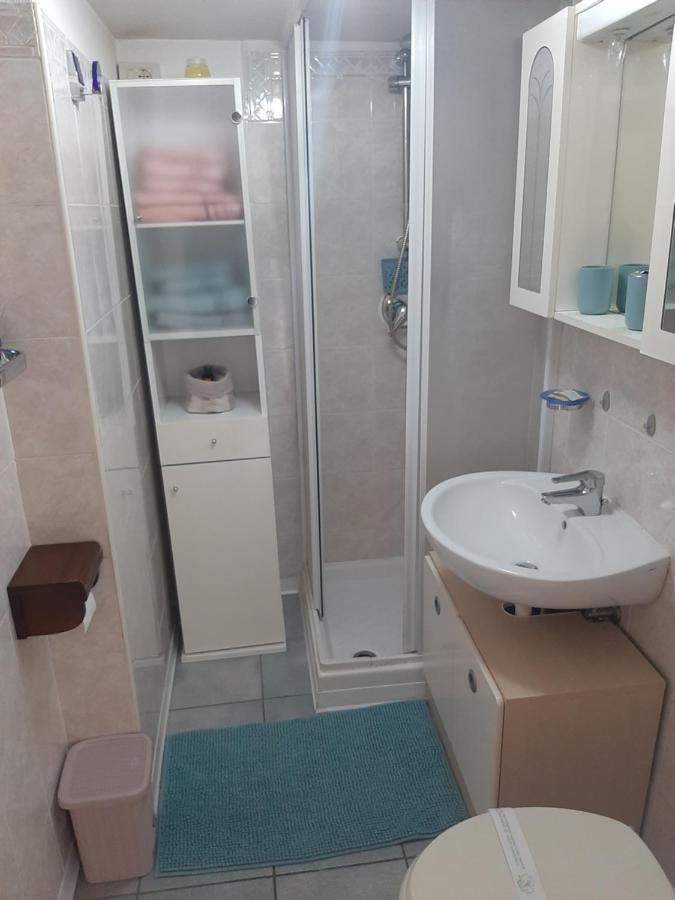 Casa Chiara Apartment นุส ภายนอก รูปภาพ